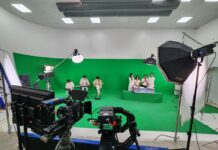 Thuê máy nhắc chữ teleprompter lắp đặt tận nơi